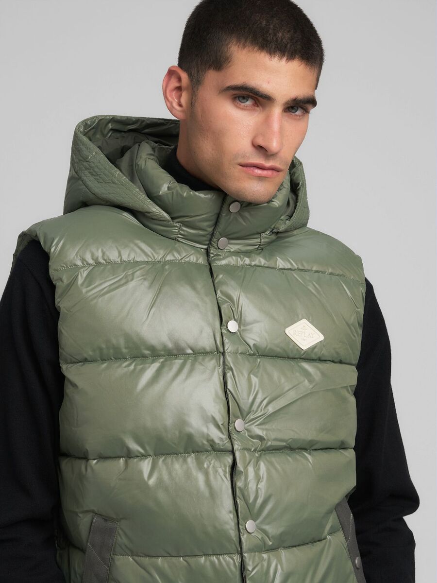 リサイクルポリキルティングフーディーベスト 詳細画像 アーミーグリーン 5